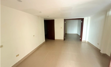 SE VENDE CASA SAN FRANCISCO DE 2 NIVELES CON 10 HABITACIONES Y PISCINA