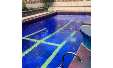 SE VENDE CASA SAN FRANCISCO DE 2 NIVELES CON 10 HABITACIONES Y PISCINA