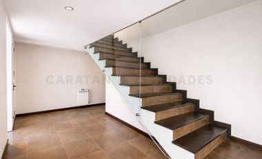 Casa en Venta Cadaques Funes Hills