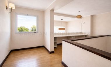 Casa en Venta Cadaques Funes Hills