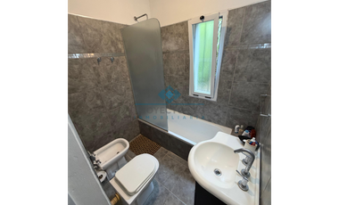 VENTA – CASA 4 DORMITORIOS - SINSACATE