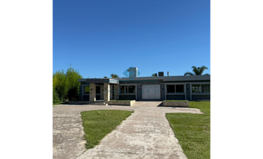 VENTA – CASA 4 DORMITORIOS - SINSACATE