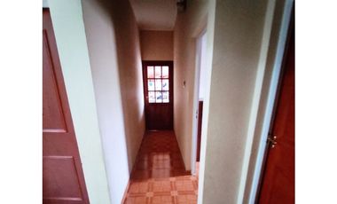 Se vende casa en María Grande sobre esquina