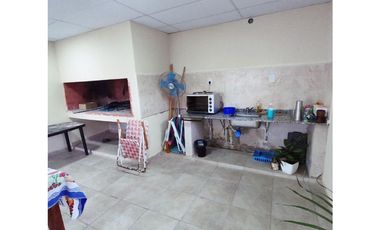 Se vende casa en María Grande sobre esquina