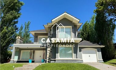 PINAMAR , CASA  PREMIUN EN CUL DE SAC DE ALAMOS CON PISCINA