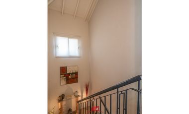 PINAMAR , CASA  PREMIUN EN CUL DE SAC DE ALAMOS CON PISCINA