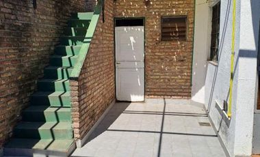 Casa en alquiler en Lanus Este