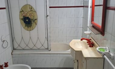 Casa en alquiler en Lanus Este