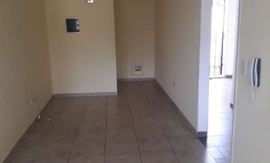 Departamento en alquiler en Ezpeleta Este