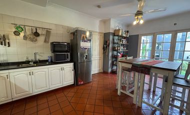 Casa en Barrio Gudalupe con patio y pileta