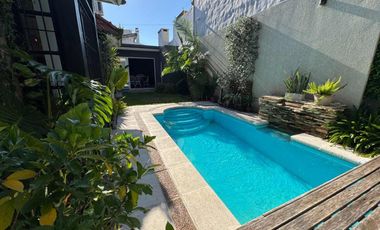 Casa en Barrio Gudalupe con patio y pileta