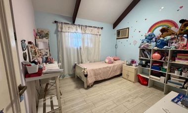 Casa en Barrio Gudalupe con patio y pileta