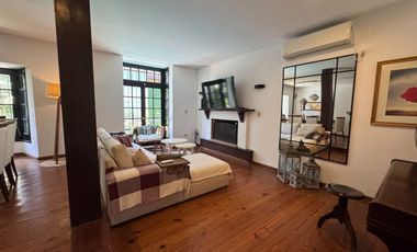 Casa en Barrio Gudalupe con patio y pileta