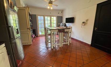 Casa en Barrio Gudalupe con patio y pileta