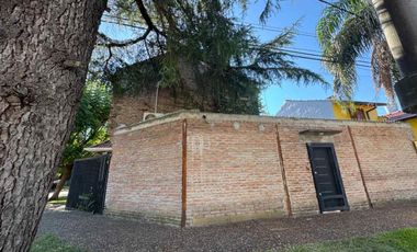 Casa en Barrio Gudalupe con patio y pileta