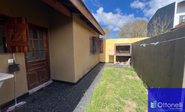 PH en venta c/ cochera en La Lucila del Mar