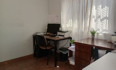 Casa 2 ambientes con galpon venta Ituzaingo