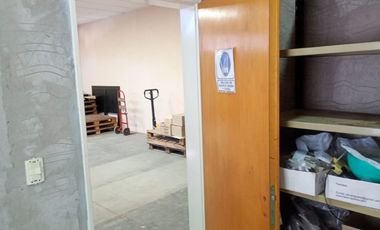 Casa 2 ambientes con galpon venta Ituzaingo
