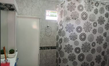 Casa 2 ambientes con galpon venta Ituzaingo