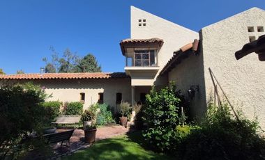 VENDE CASA 6D+SALA ESTAR+6B+BOD+10 EST+QUINCHO+PISCINA