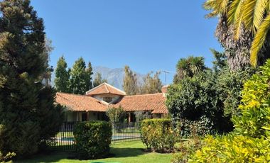 VENDE CASA 6D+SALA ESTAR+6B+BOD+10 EST+QUINCHO+PISCINA