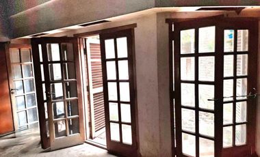 CASA 4 AMBIENTES A REFACCIONAR VENTA LOMAS