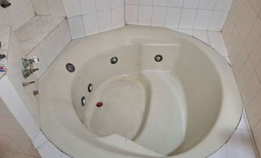 CASA 4 AMBIENTES A REFACCIONAR VENTA LOMAS