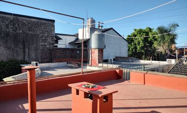 VENTA Casa MULTIFAMILIAR 8 ambientes Villa Adelina