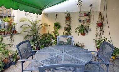 VENTA Casa MULTIFAMILIAR 8 ambientes Villa Adelina