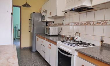 VENTA Casa MULTIFAMILIAR 8 ambientes Villa Adelina