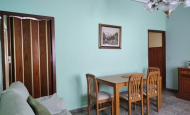 VENTA Casa MULTIFAMILIAR 8 ambientes Villa Adelina