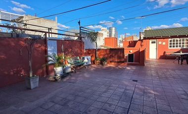 PH CASA EN VENTA PARQUE PATRICIOS DIVINA TERRAZA
