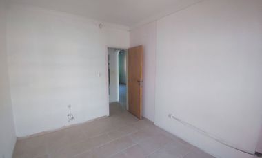 VENTA PH 2 AMB JARDIN Y COCHERA EN ITUZAINGÓ