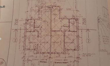 VENTA PH 2 AMB JARDIN Y COCHERA EN ITUZAINGÓ