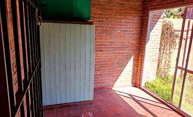 VENTA PH 2 AMB JARDIN Y COCHERA EN ITUZAINGÓ
