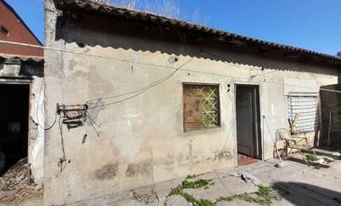 VENTA CASA 3 AMB C/ GARAJE A RECICLAR EN MORON