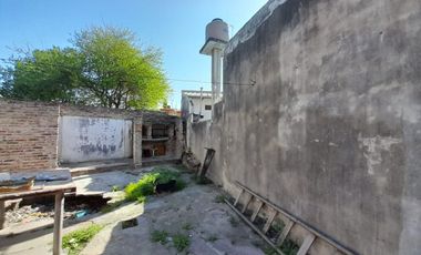 VENTA CASA 3 AMB C/ GARAJE A RECICLAR EN MORON