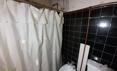 VENTA CASA 3 AMB C/ GARAJE A RECICLAR EN MORON