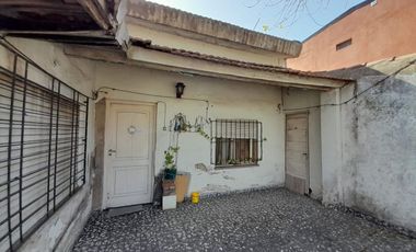 VENTA CASA 3 AMB C/ GARAJE A RECICLAR EN MORON