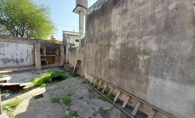 VENTA CASA 3 AMB C/ GARAJE A RECICLAR EN MORON