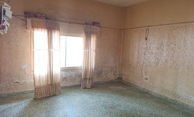 VENTA CASA 3 AMB C/ GARAJE A RECICLAR EN MORON