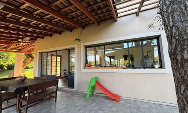 HERMOSA CASA MODERNA EN COUNTRY UBAJAY