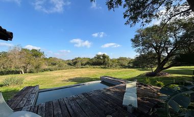 HERMOSA CASA MODERNA EN COUNTRY UBAJAY