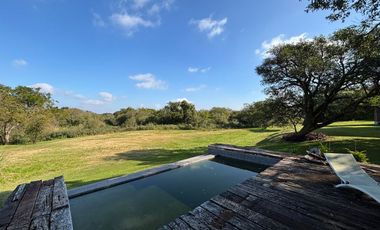 HERMOSA CASA MODERNA EN COUNTRY UBAJAY