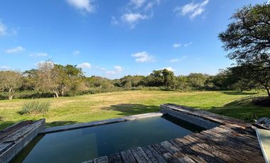 HERMOSA CASA MODERNA EN COUNTRY UBAJAY