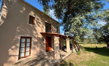 HERMOSA CASA MODERNA EN COUNTRY UBAJAY