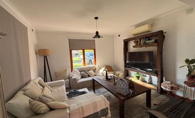 HERMOSA CASA MODERNA EN COUNTRY UBAJAY