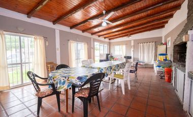 SE VENDE CASA QUINTA EN COLASTINE