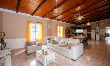 SE VENDE CASA QUINTA EN COLASTINE