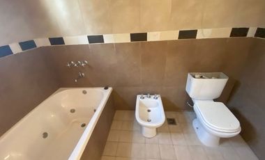 CASA EN VENTA EN VILLA ELISA